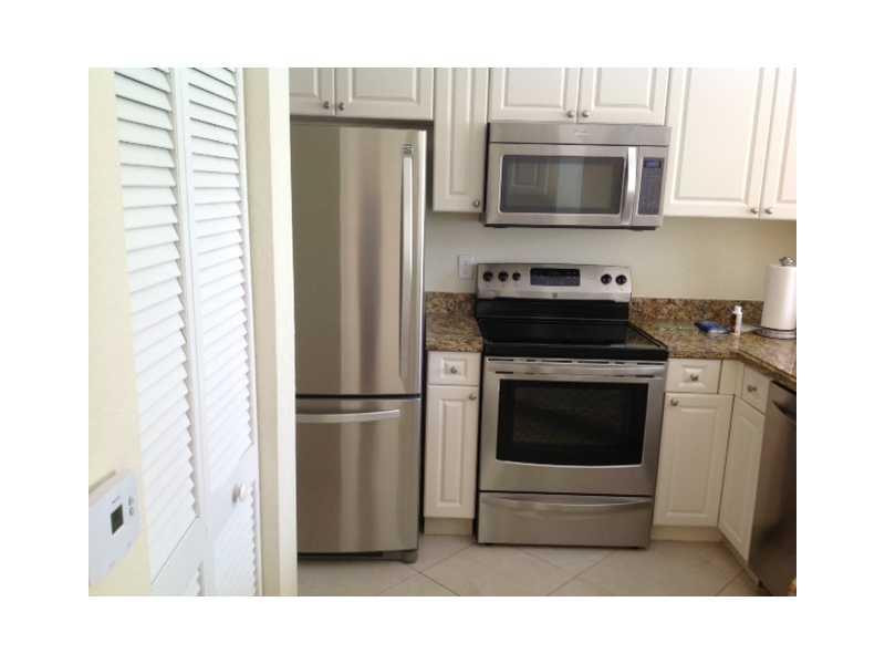 6464 West Sample Road, Unit B10 Coral Springs, FL 33067 - Photo 12 of 29 Kitchen