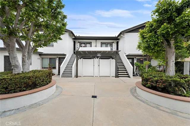 $2,395,000 | 1016 Valencia Street, Costa Mesa, CA 92626