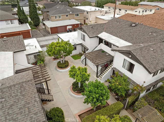 $2,395,000 | 1016 Valencia Street, Costa Mesa, CA 92626