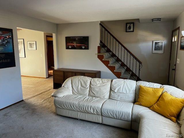 5368 Lapeer Road Burton, MI 48509 - Photo 5 of 39 Gallery Image 5