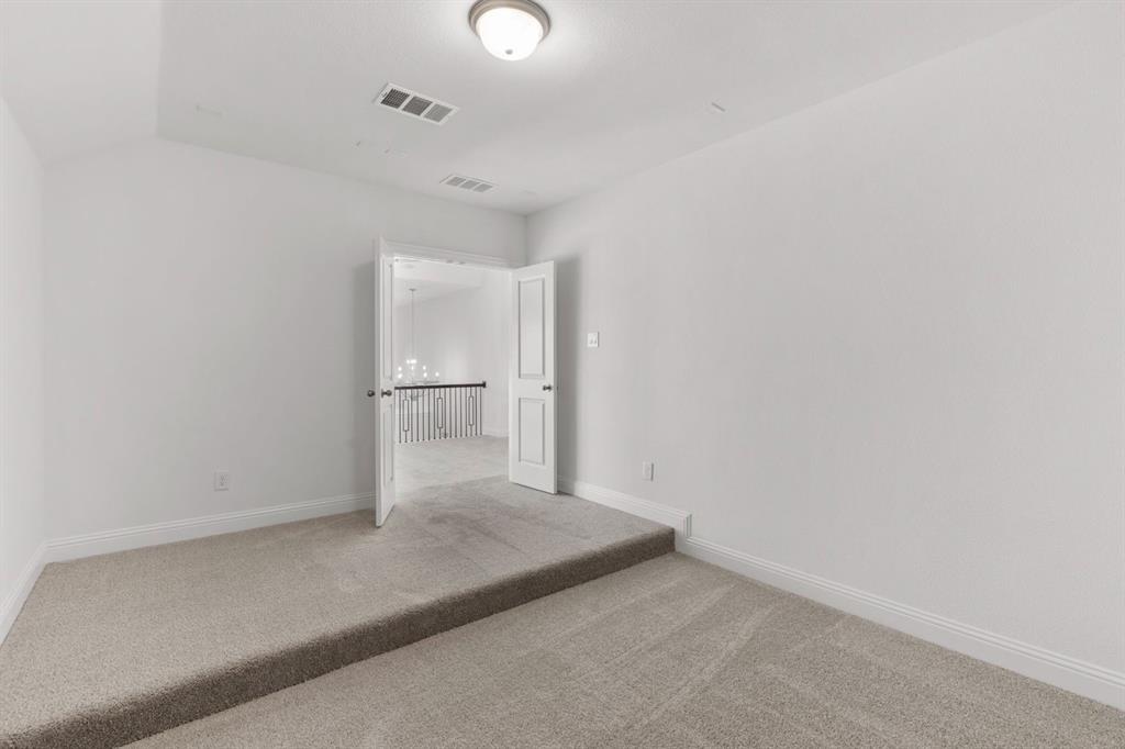 728 Bridle Path Aubrey, TX 76227 - Photo 28 of 40 DAL_Sandbrock Ranch_Eagle Mountain_728 Briddle Path Parkway (26)