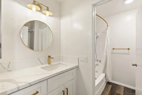 a bathroom with a bathtub