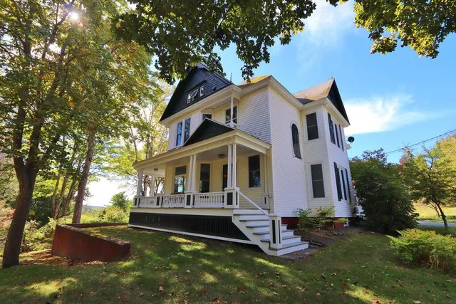 $899,900 | 59 Summer Street, Hampden, ME 04444