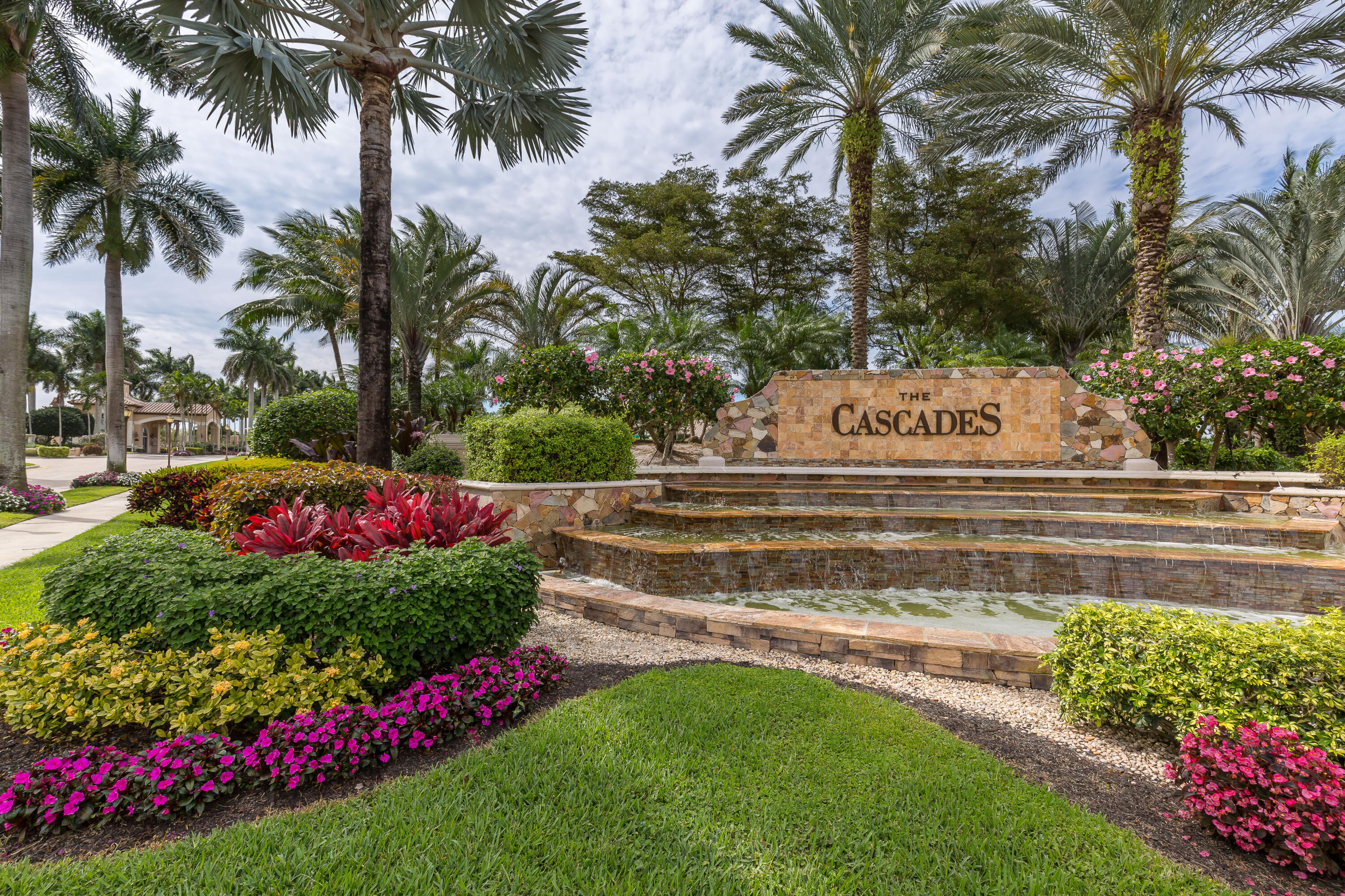 6670 Maybrook Road Boynton Beach, FL 33437 - Photo 32 of 72 Cascade Entrance1