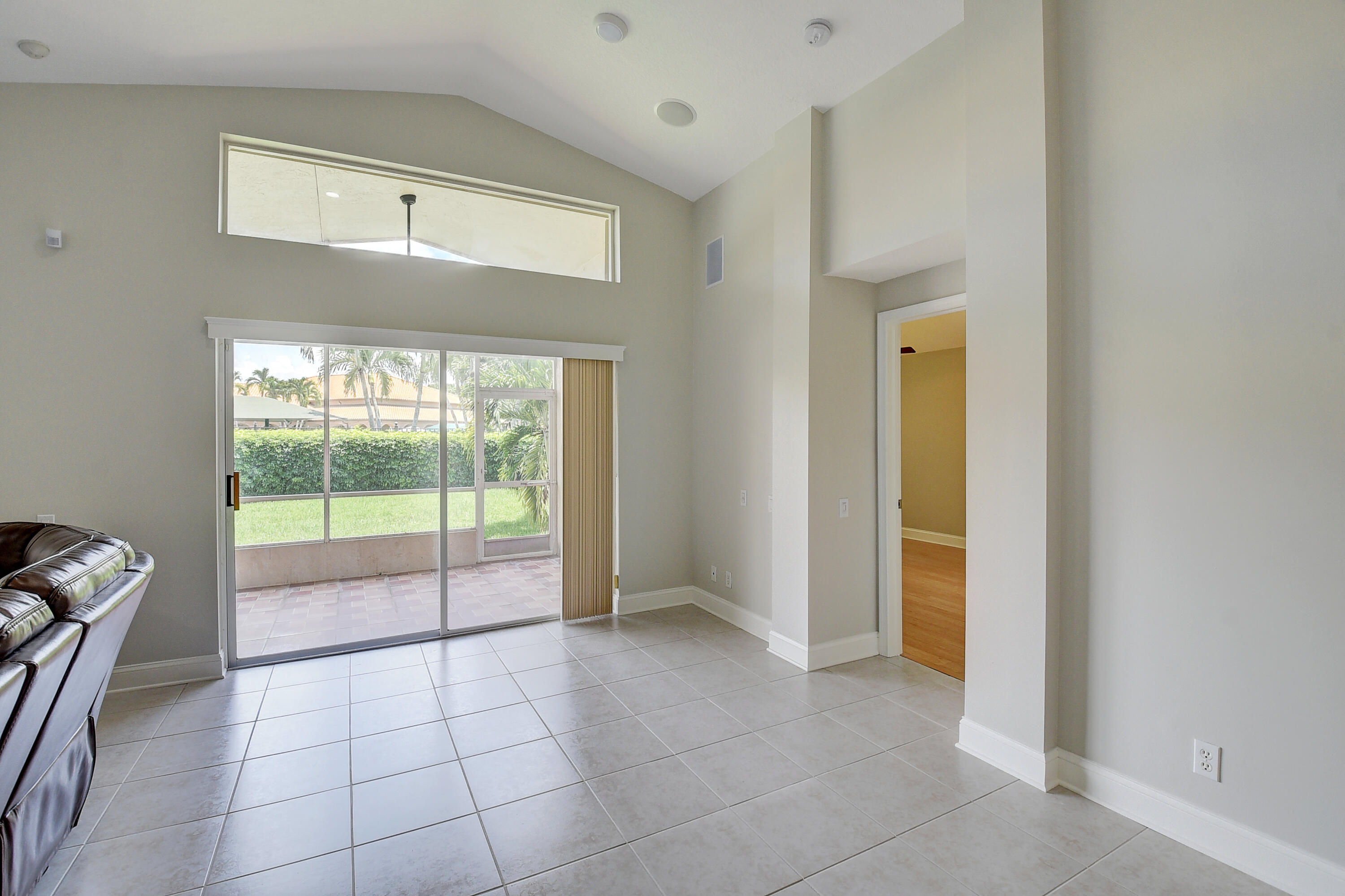 6670 Maybrook Road Boynton Beach, FL 33437 - Photo 10 of 72 Great Room