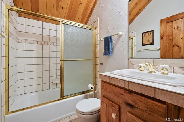 a view of a hallway with closet area