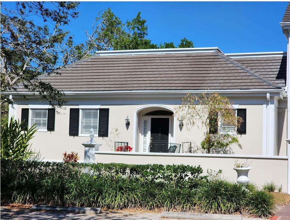 76 Bishopscourt Road, Unit 116 Osprey, FL 34229 - Photo 1 of 23