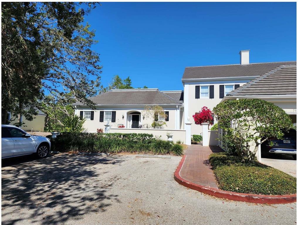 76 Bishopscourt Road, Unit 116 Osprey, FL 34229 - Photo 14 of 23