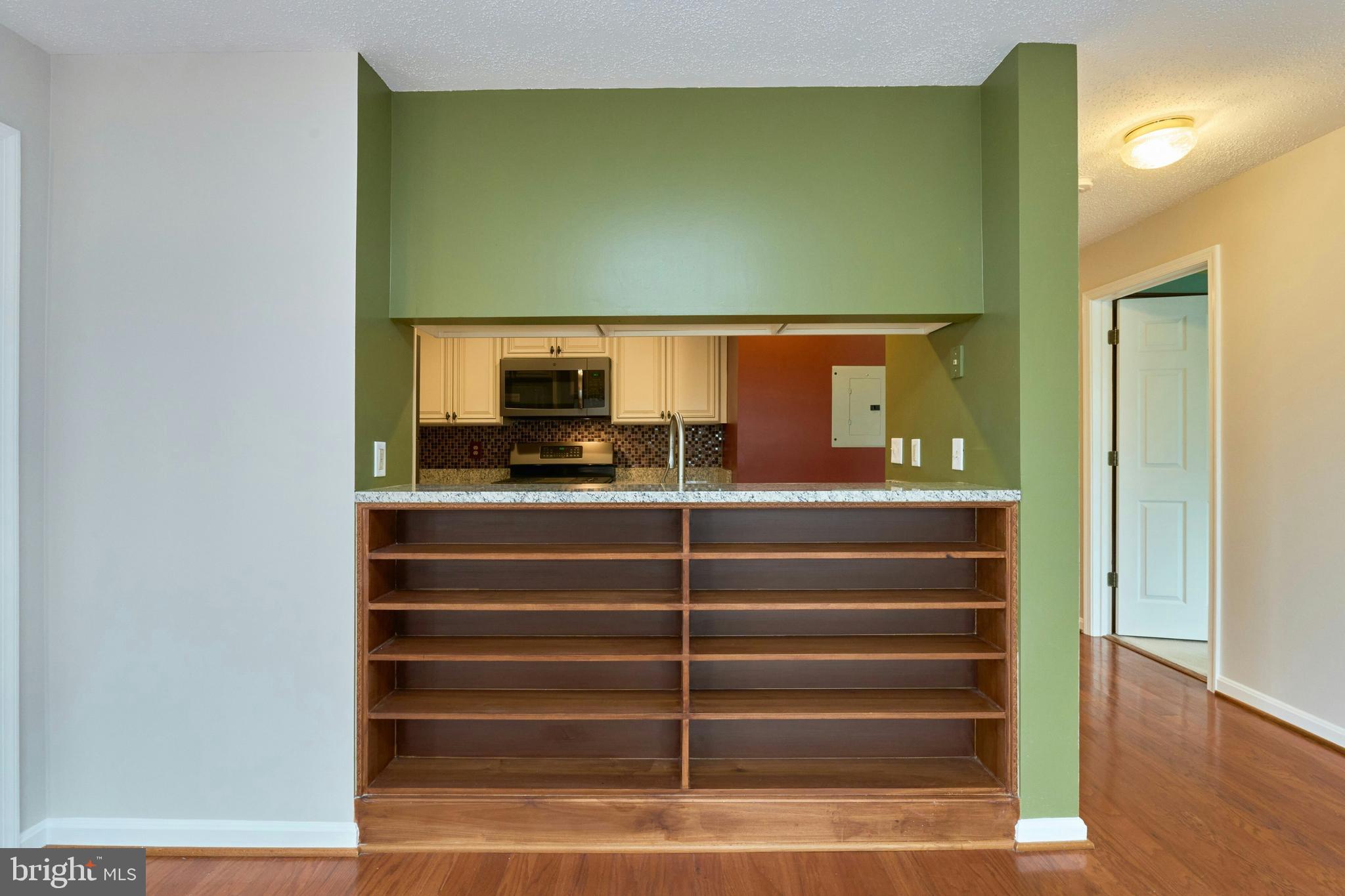 21014 Timber Ridge Terrace, Unit 302 Ashburn, VA 20147 - Photo 14 of 32 a view of entryway