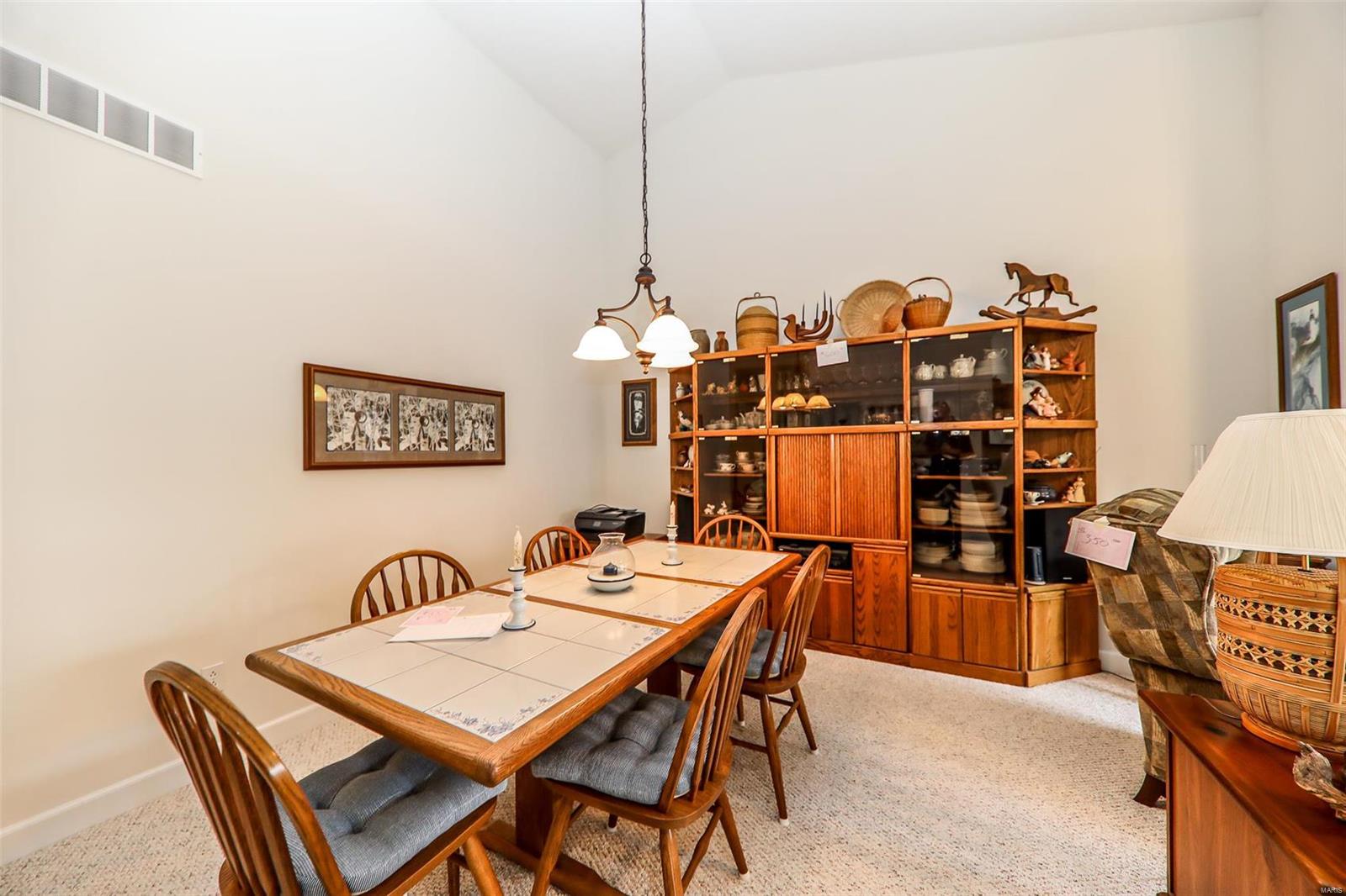 140 Summit Ridge Maryville, IL 62062 - Photo 4 of 26 Gallery Image 4