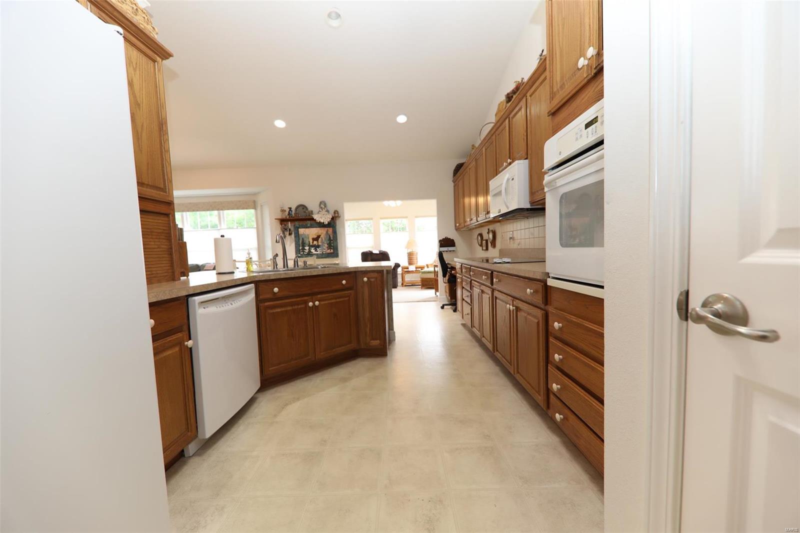 140 Summit Ridge Maryville, IL 62062 - Photo 10 of 26 Gallery Image 10