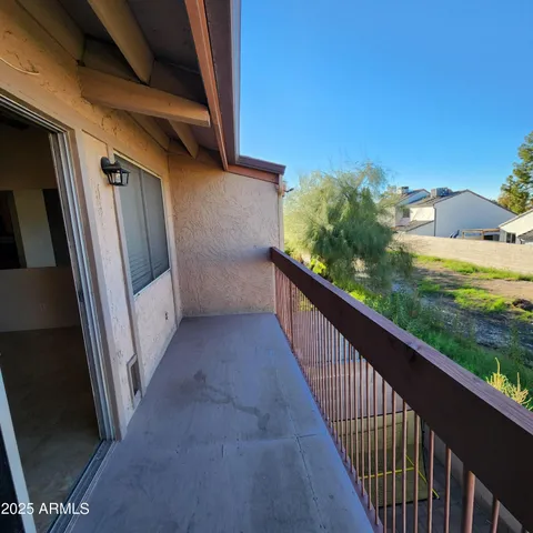 $205,000 | 7550 North 12th Street, Unit 226, Phoenix, AZ 85020