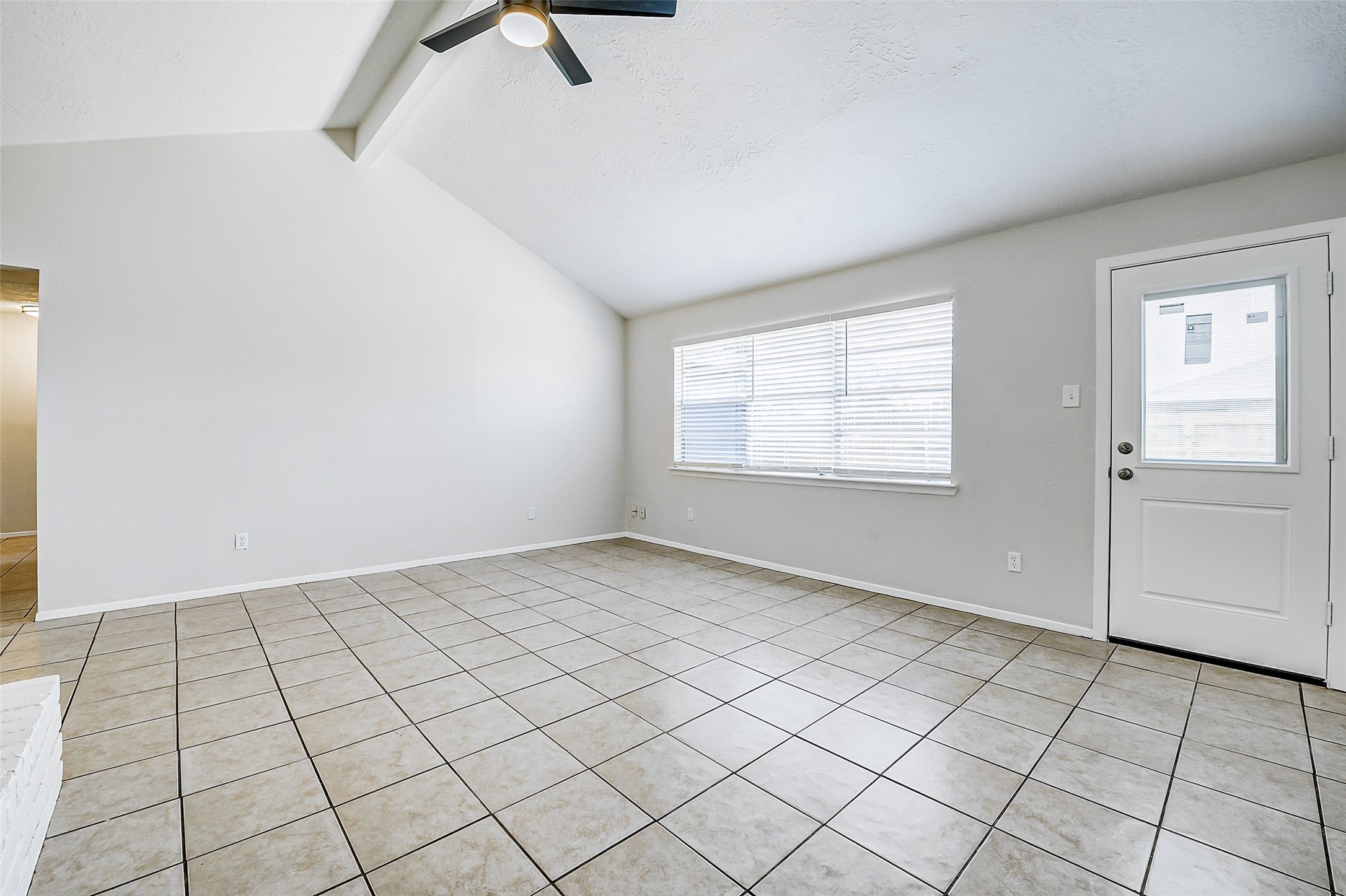 9842 Shell Rock Road La Porte, TX 77571 - Photo 5 of 27