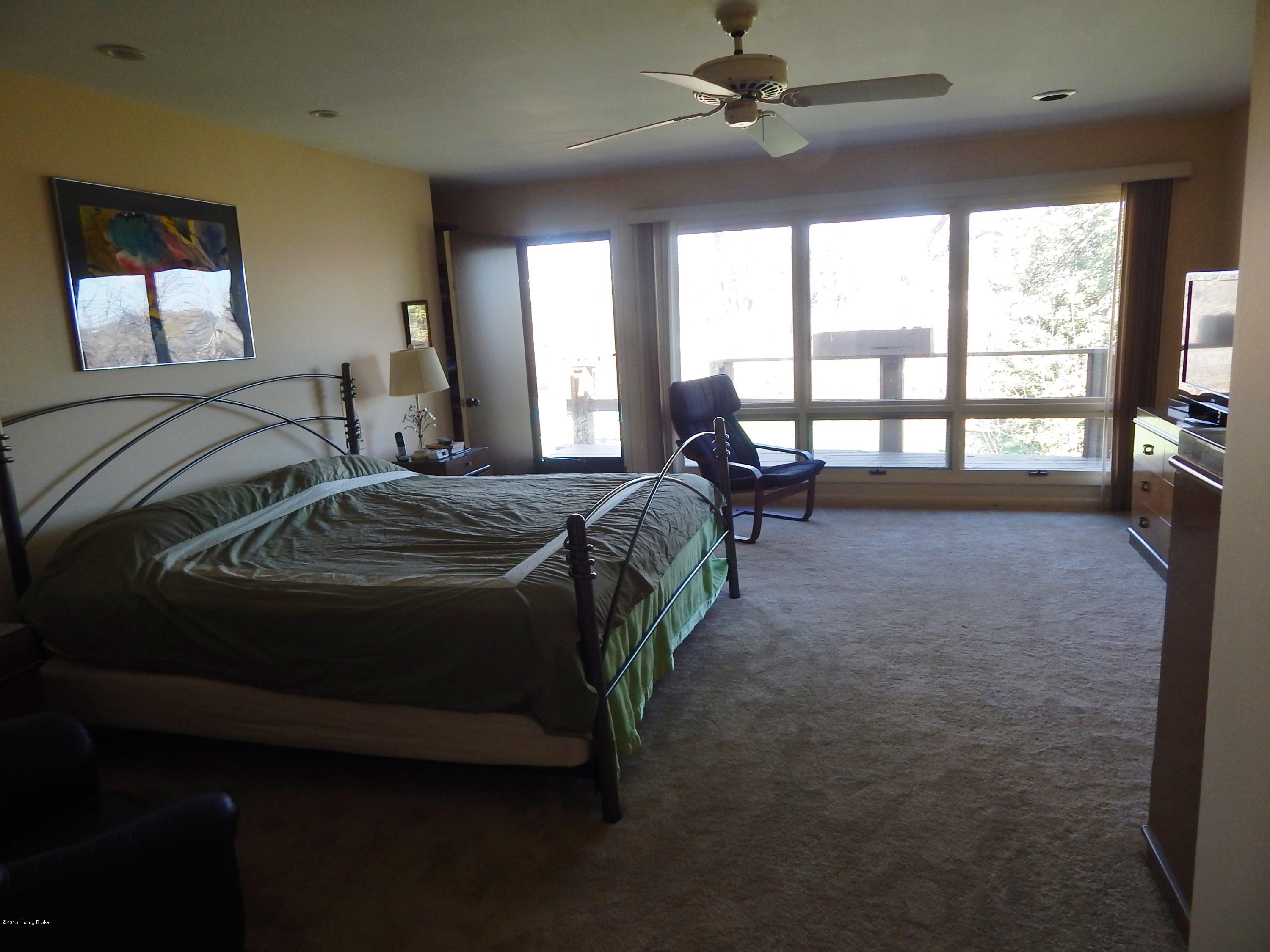 6105 Innes Trace Road Louisville, KY 40222 - Photo 9 of 18 Master bedroom