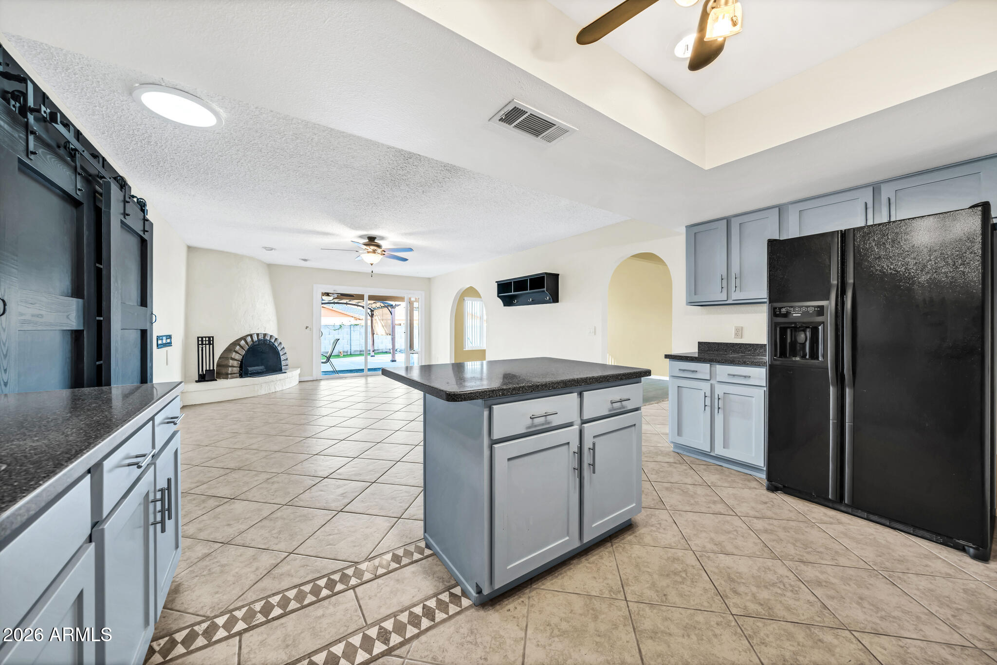 3033 West Kathleen Road Phoenix, AZ 85053 - Photo 13 of 42