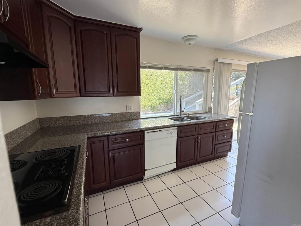 3570 Tony Drive San Diego, CA 92122 - Photo 12 of 37