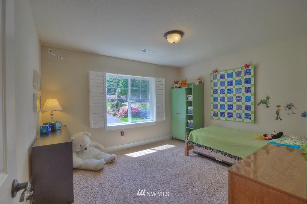18218 Southeast 135th Street Renton, WA 98059 - Photo 13 of 19 Gallery Image 13