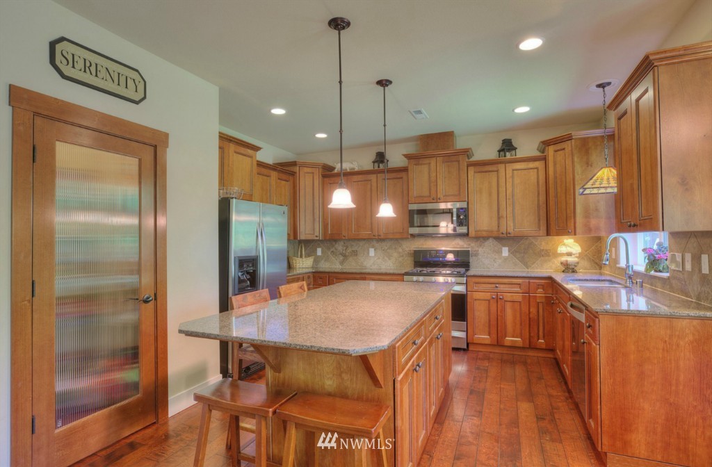 18218 Southeast 135th Street Renton, WA 98059 - Photo 5 of 19 Gallery Image 5