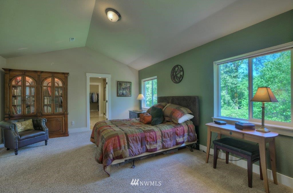 18218 Southeast 135th Street Renton, WA 98059 - Photo 10 of 19 Gallery Image 10
