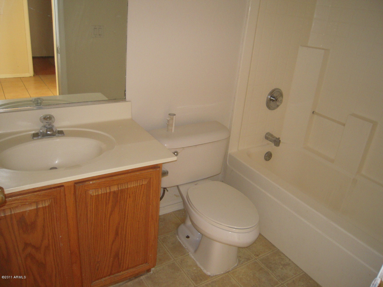 5313 West Pecan Road Laveen, AZ 85339 - Photo 13 of 15 Guest Bathroom