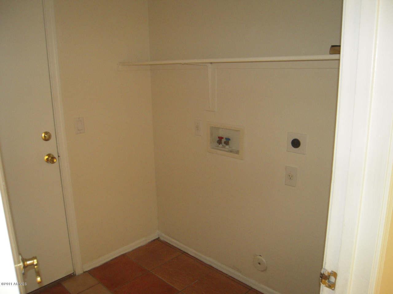 5313 West Pecan Road Laveen, AZ 85339 - Photo 14 of 15 Laundry Room