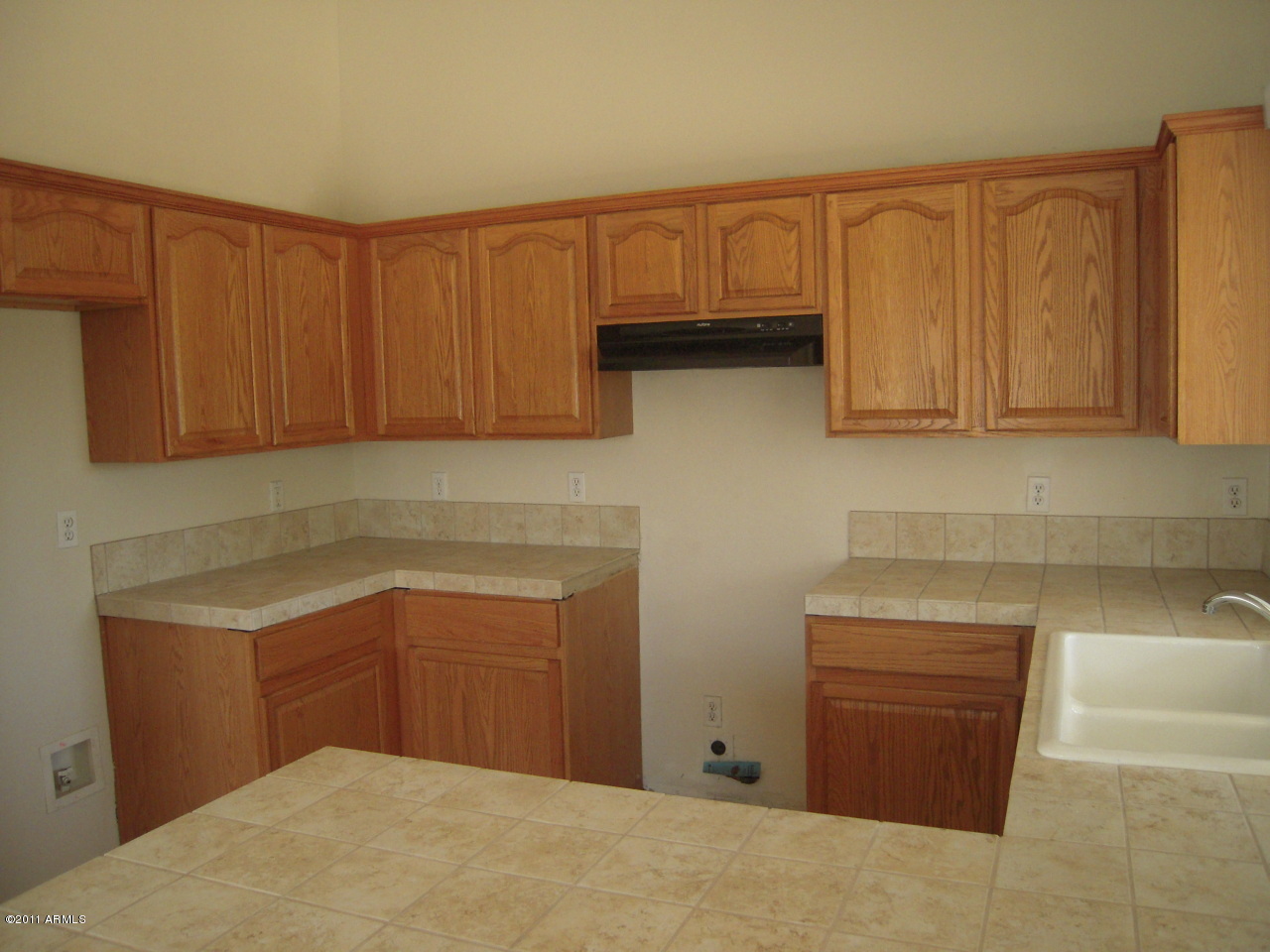 5313 West Pecan Road Laveen, AZ 85339 - Photo 2 of 15 Kitchen