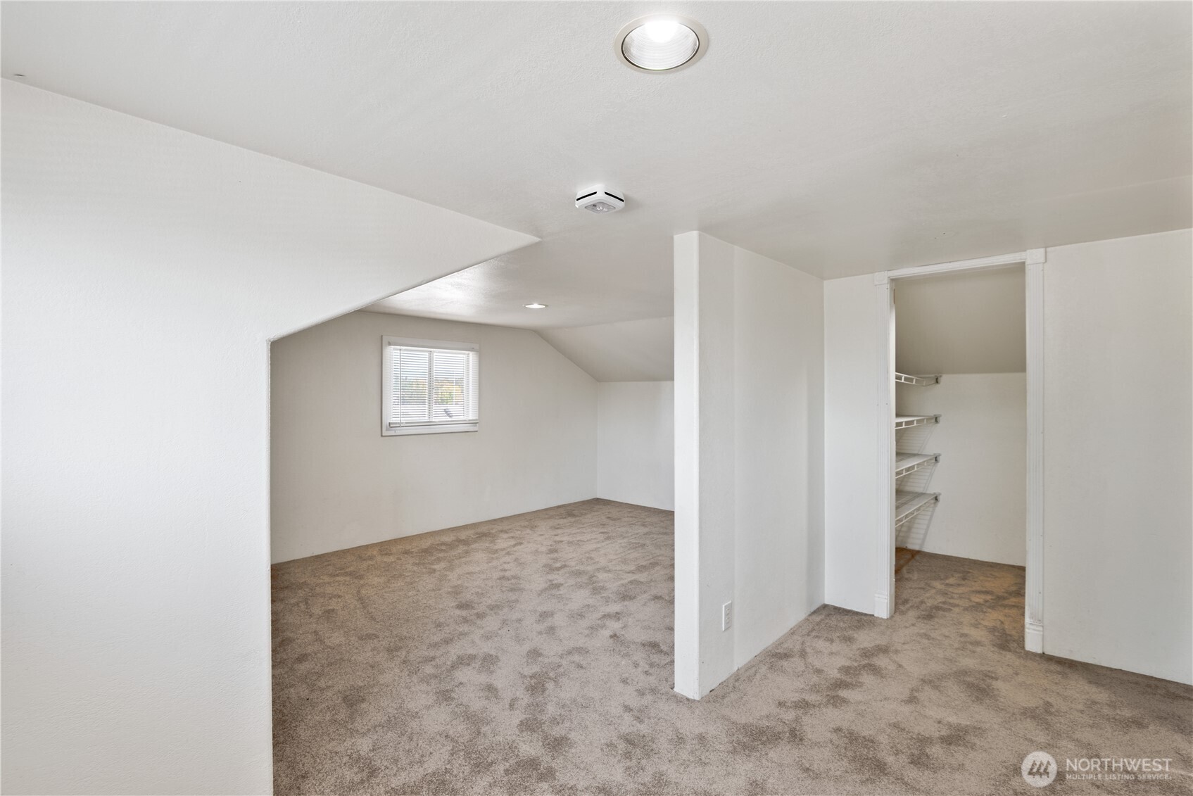 348 22nd Avenue Longview, WA 98632 - Photo 20 of 31 a view of an empty room