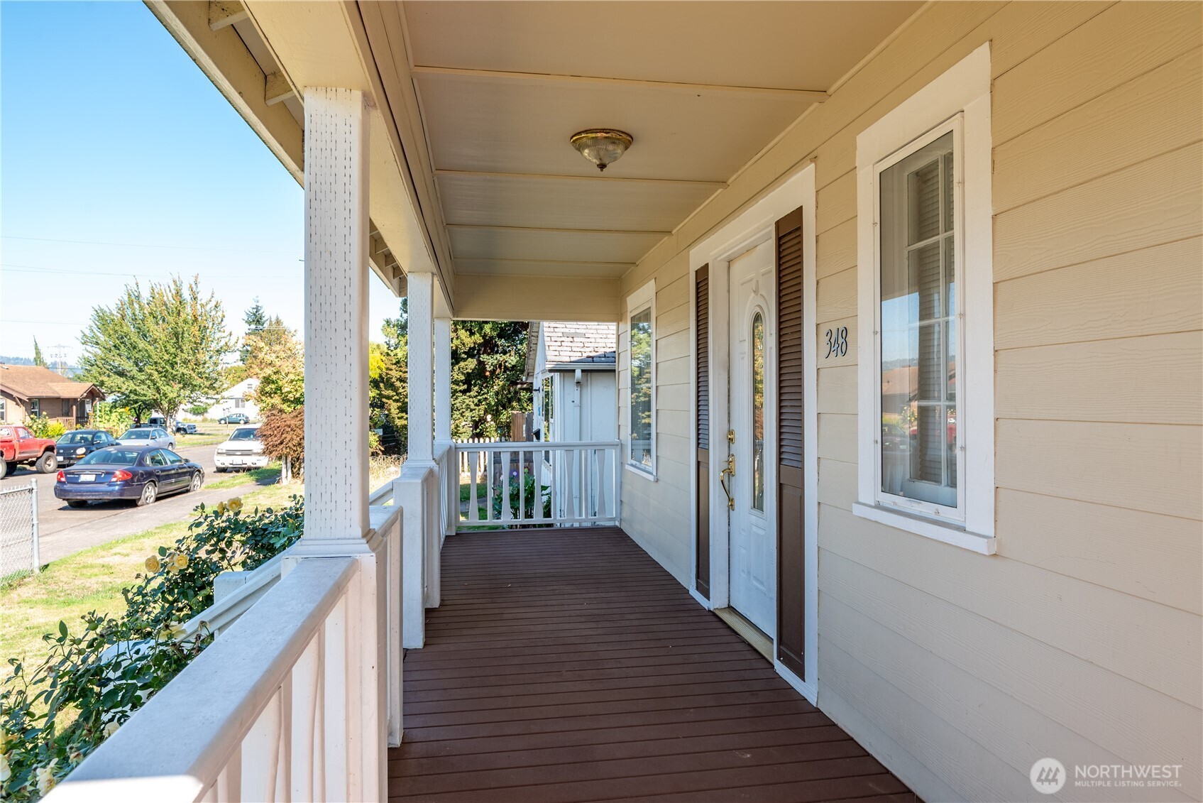 348 22nd Avenue Longview, WA 98632 - Photo 4 of 31 a view of a entryway door front of house