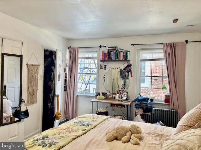 711 Walnut Street, Unit 3R Philadelphia, PA 19106 - Photo 12 of 17