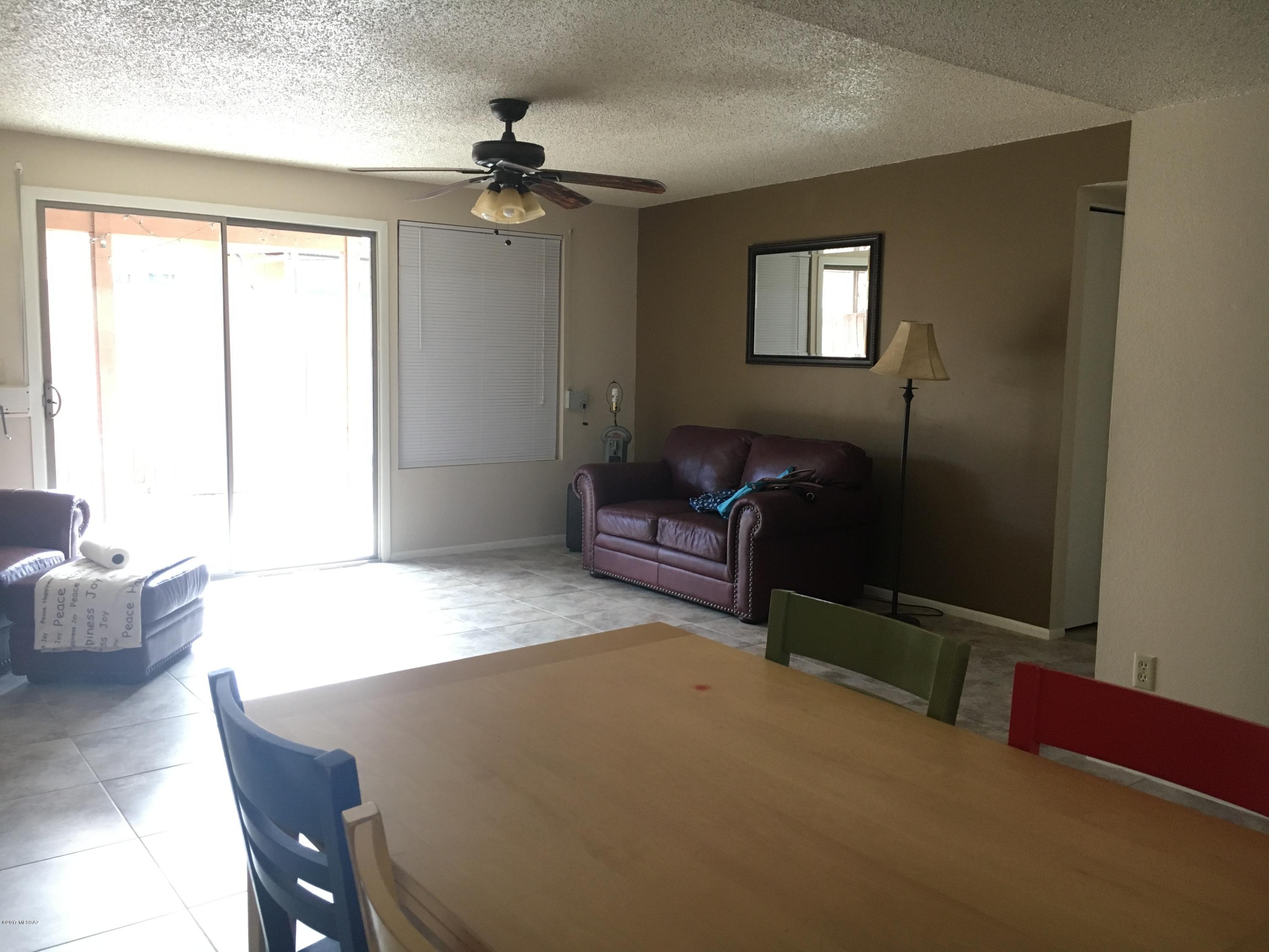 702 South Pantano Road, Unit F Tucson, AZ 85710 - Photo 2 of 9