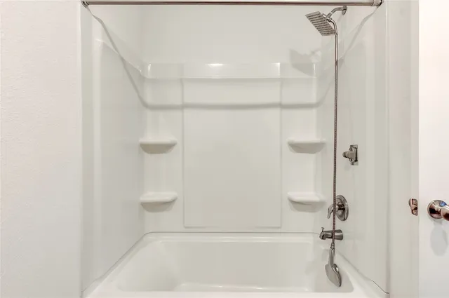 $2,300 | 7706 Poppy Petal Drive, Del Valle, TX 78617