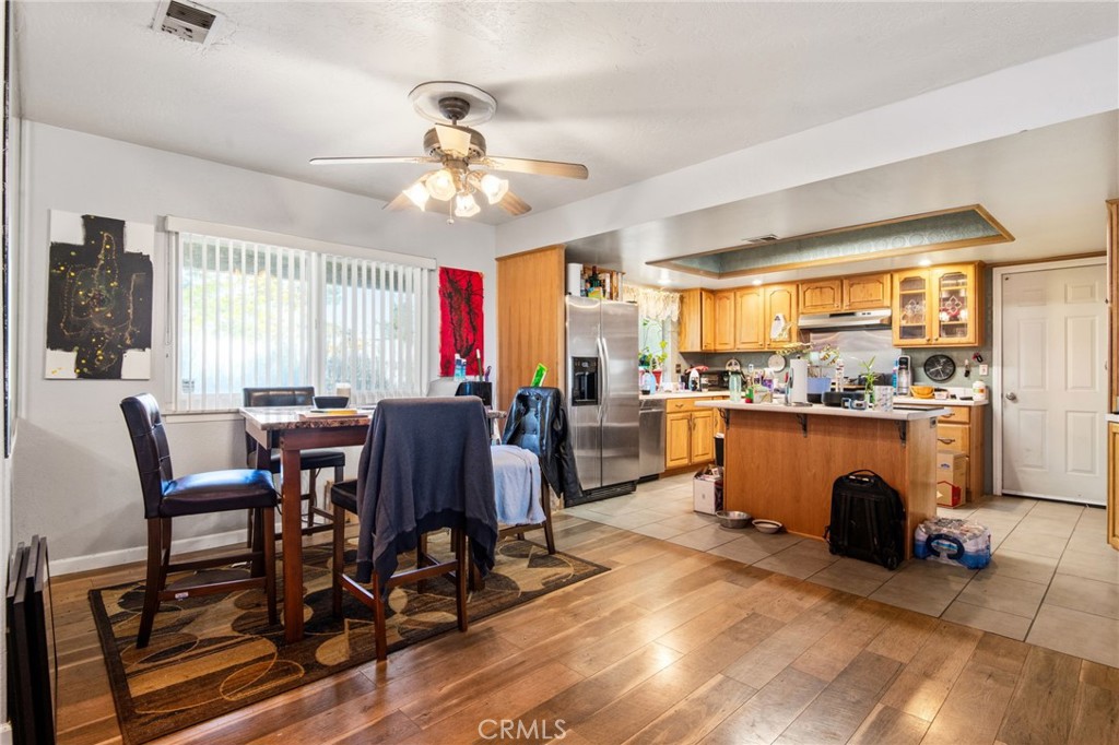 8623 Gobi Road Phelan, CA 92371 - Photo 8 of 34