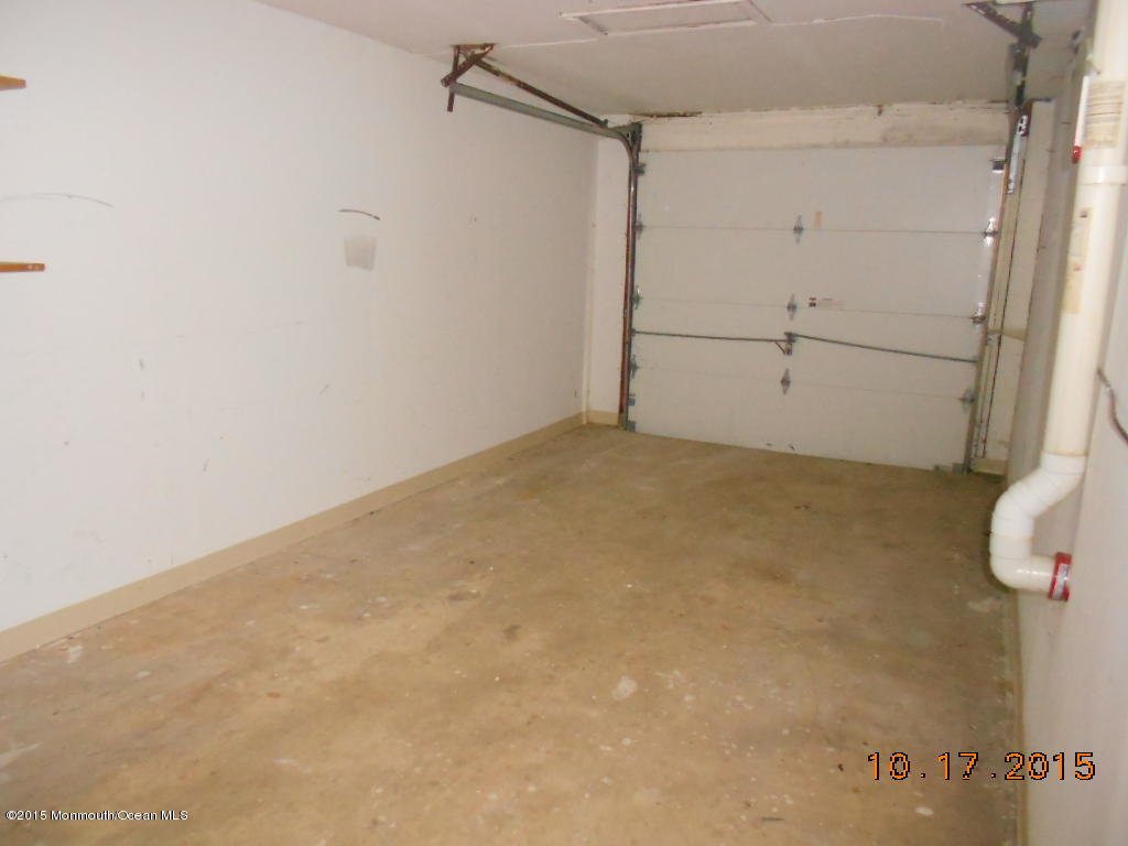85 Brockton Road Freehold, NJ 07728 - Photo 3 of 8 DSCN7270