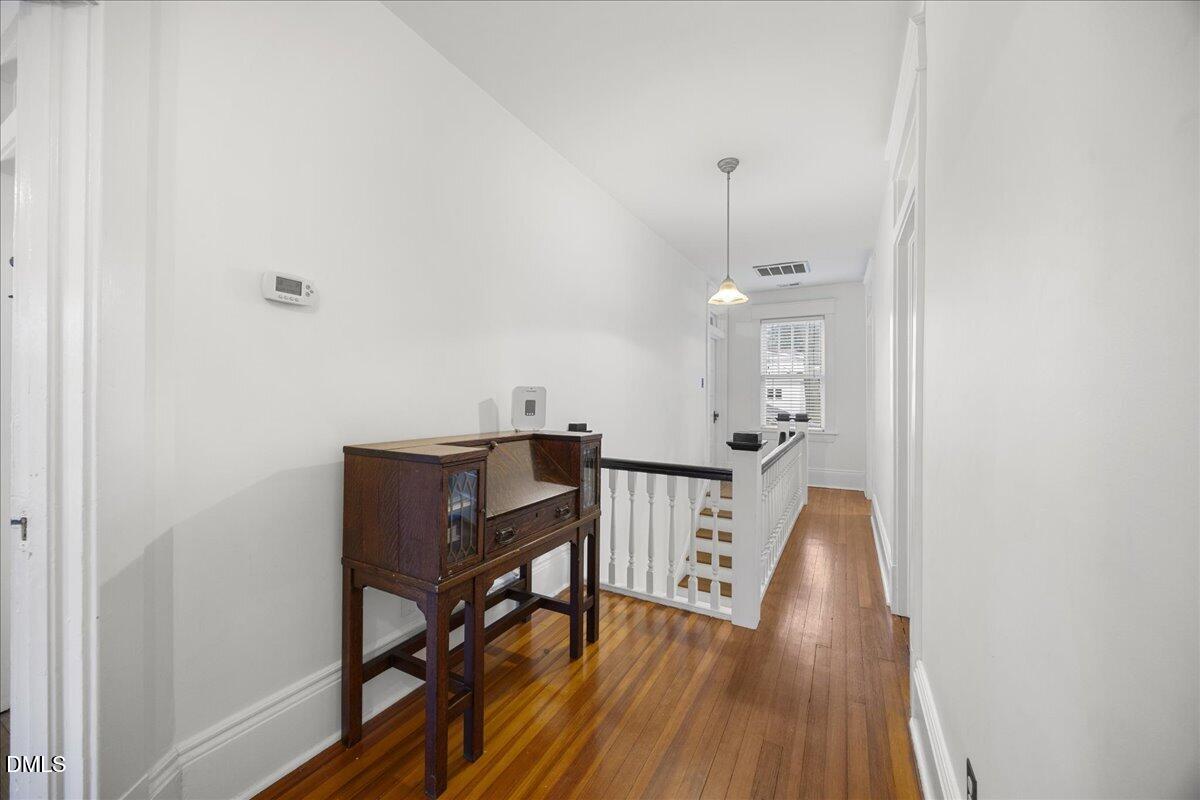 509 Cleveland Street Raleigh, NC 27605 - Photo 18 of 30 28-2A1A9562