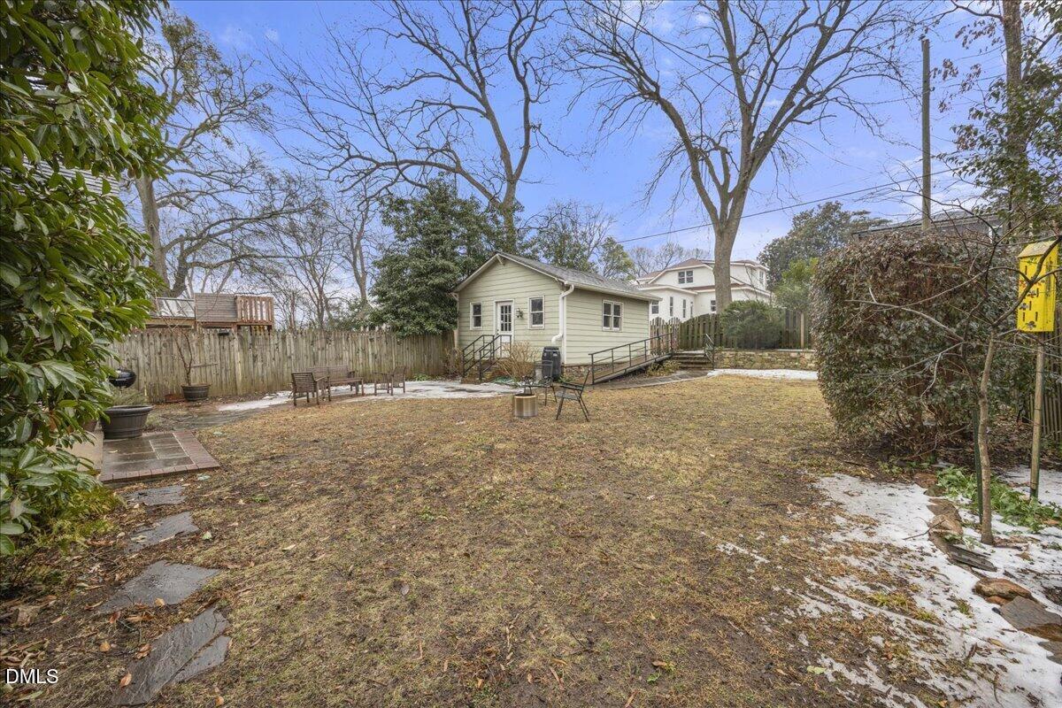 509 Cleveland Street Raleigh, NC 27605 - Photo 27 of 30 41-2A1A9650