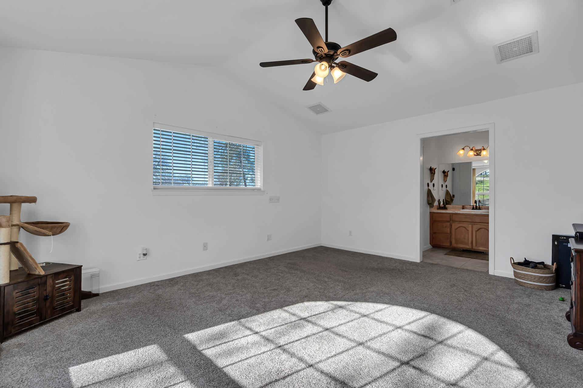 13725 Gas Point Road Igo, CA 96047 - Photo 28 of 56 Spacious Primary