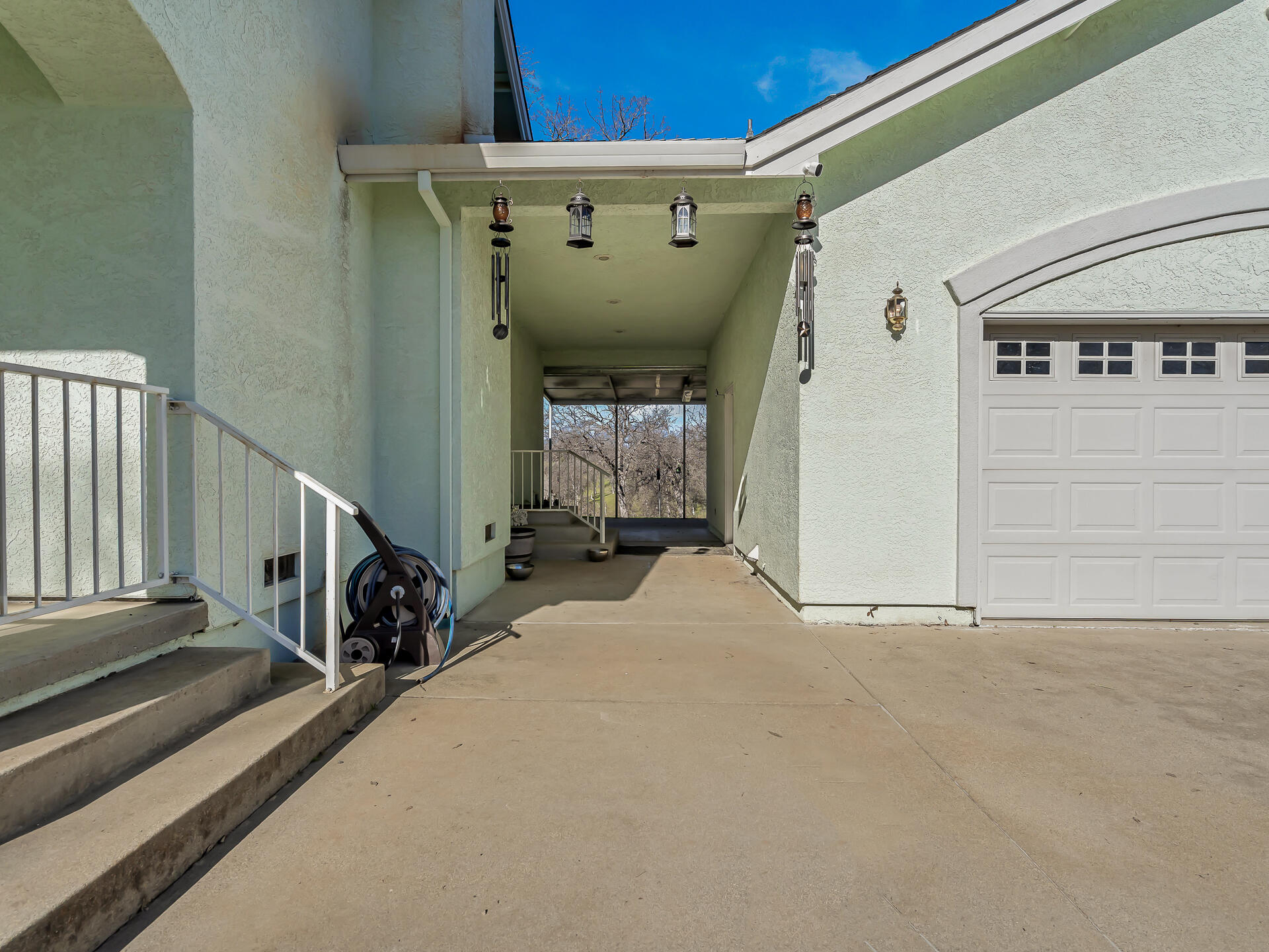 13725 Gas Point Road Igo, CA 96047 - Photo 5 of 56 Breezeway to Garage