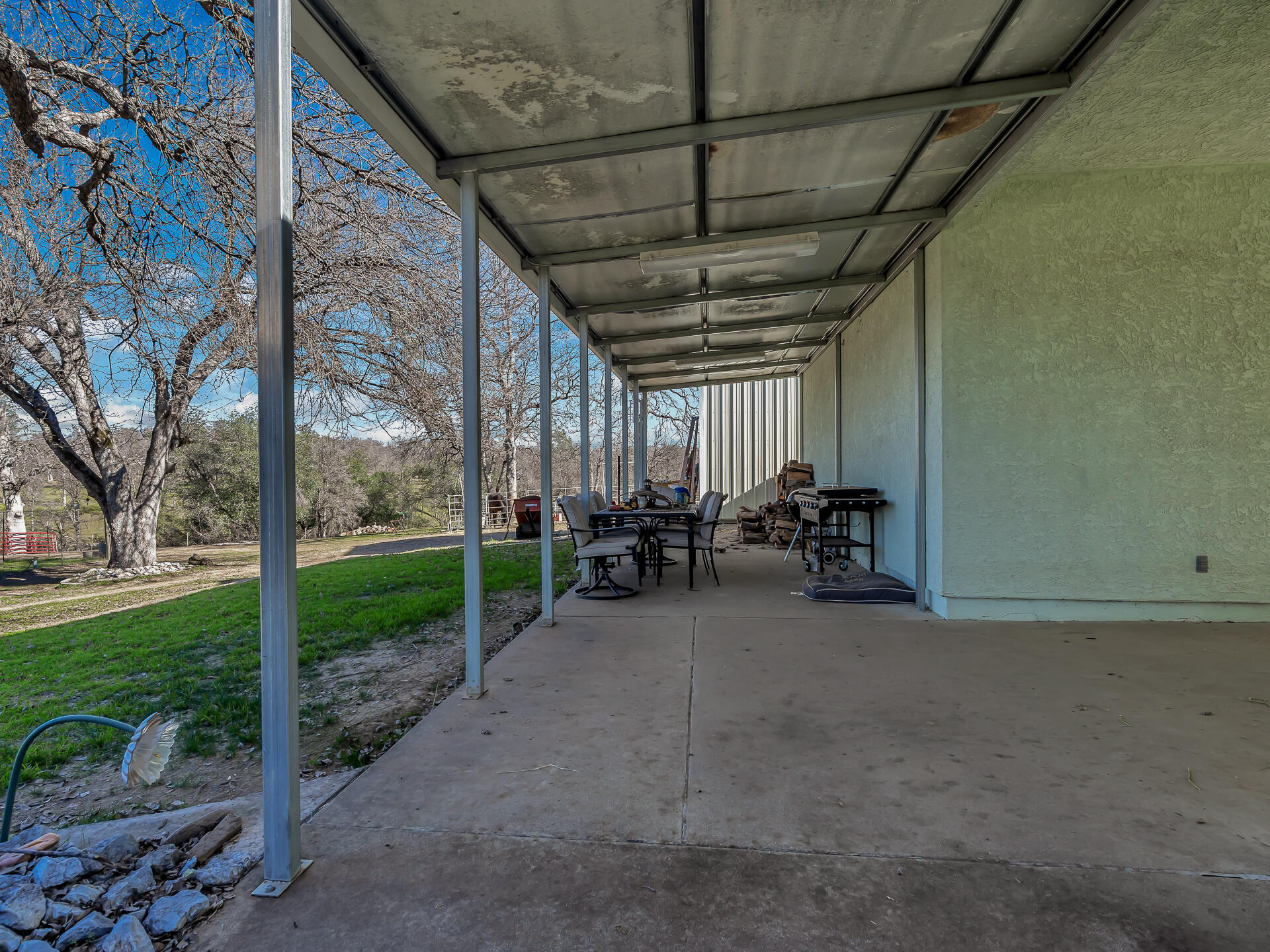 13725 Gas Point Road Igo, CA 96047 - Photo 7 of 56 Covered Patios