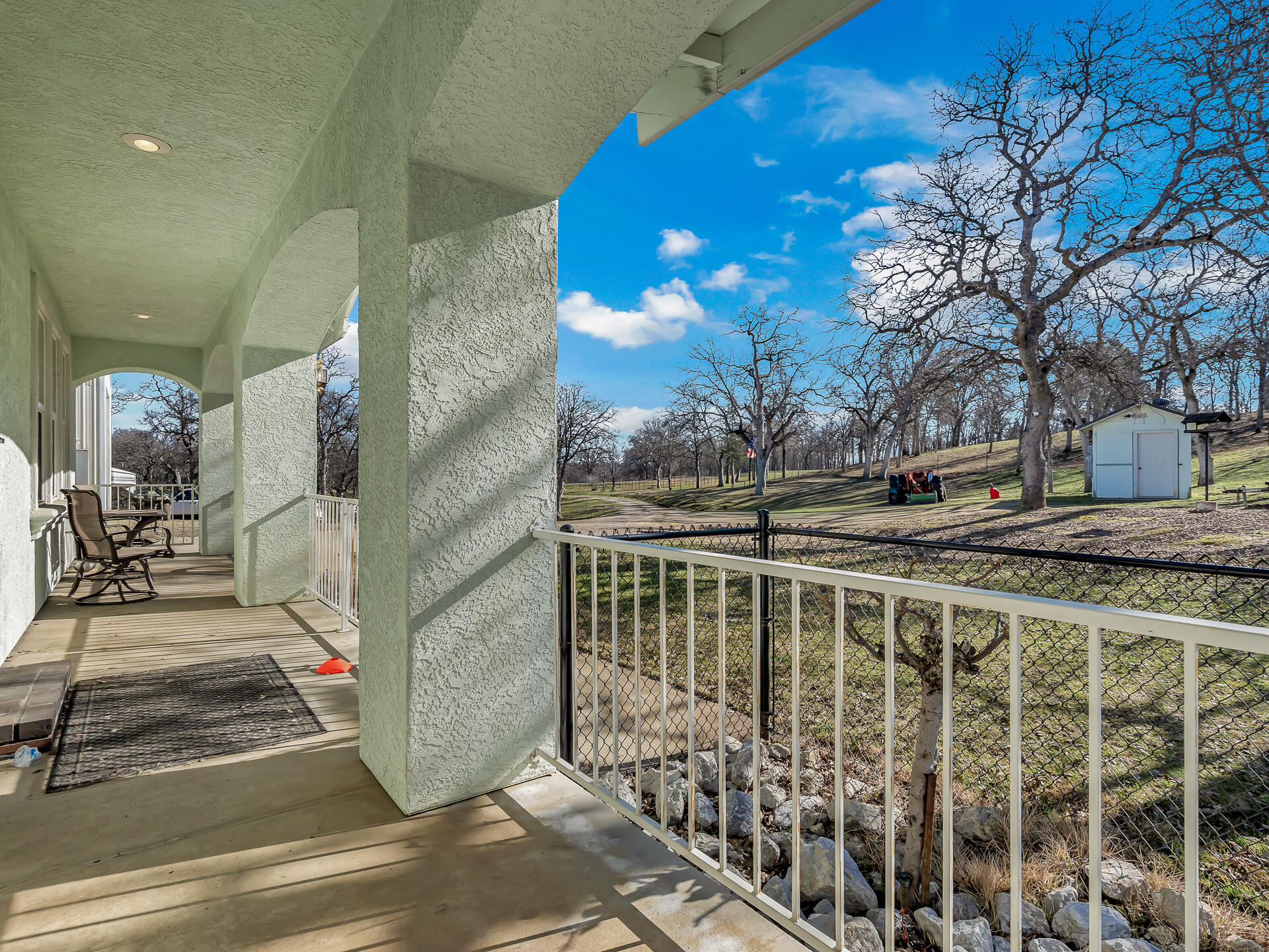 13725 Gas Point Road Igo, CA 96047 - Photo 8 of 56 Covered Porches