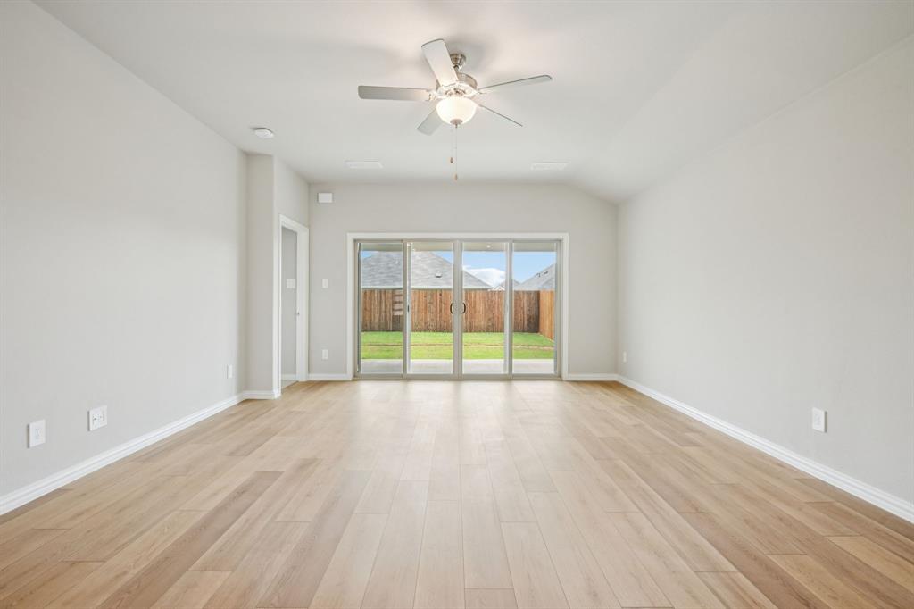2105 Rannoch Street Sherman, TX 75092 - Photo 12 of 26 Photo is not of the actual home, but is an inspirational photo of builder’s model home and may depict options, furnishings, and/or decorator features that are not included.