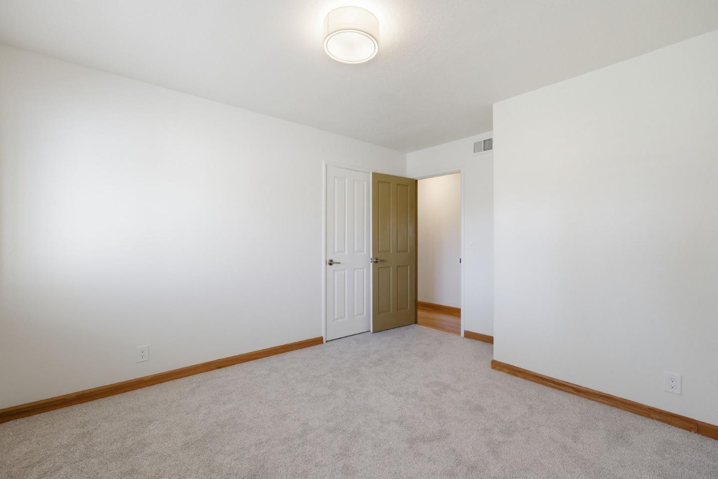 1091 Rockefeller Drive Sunnyvale, CA 94087 - Photo 26 of 42