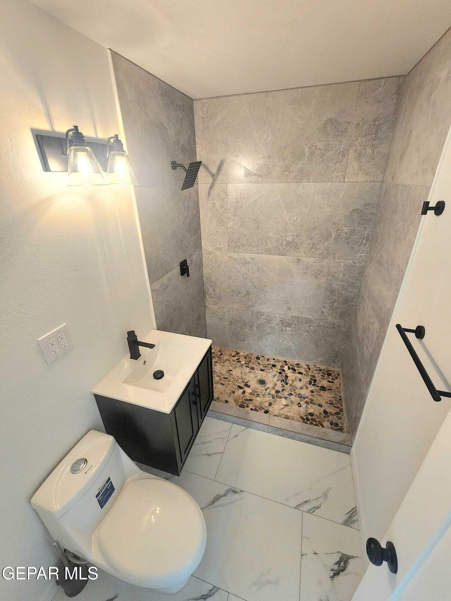 5845 Threadgill Avenue El Paso, TX 79924 - Photo 27 of 50 WhatsApp Image 2026-01-07 at 7.08.08 PM