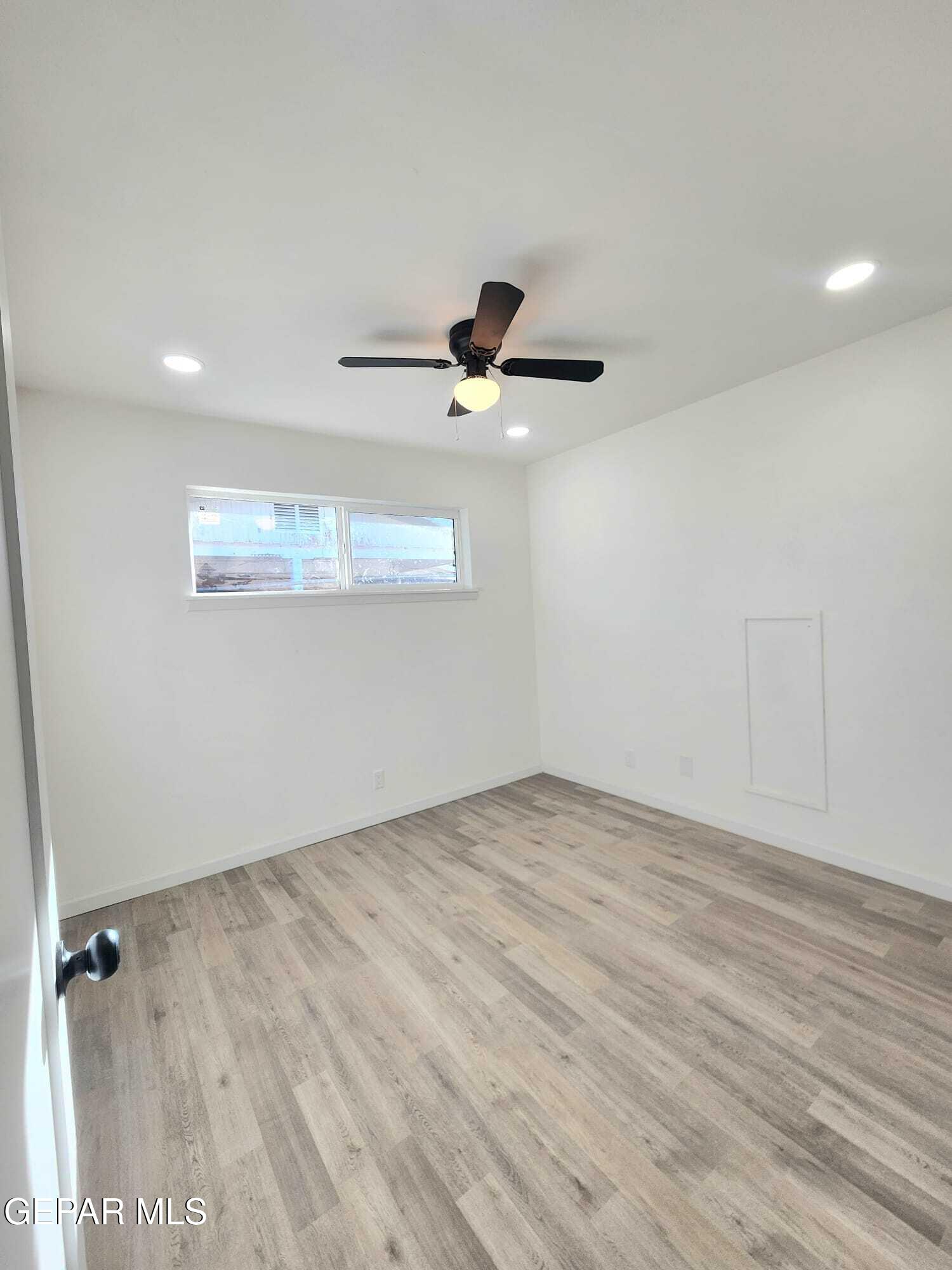 5845 Threadgill Avenue El Paso, TX 79924 - Photo 40 of 50 an empty room