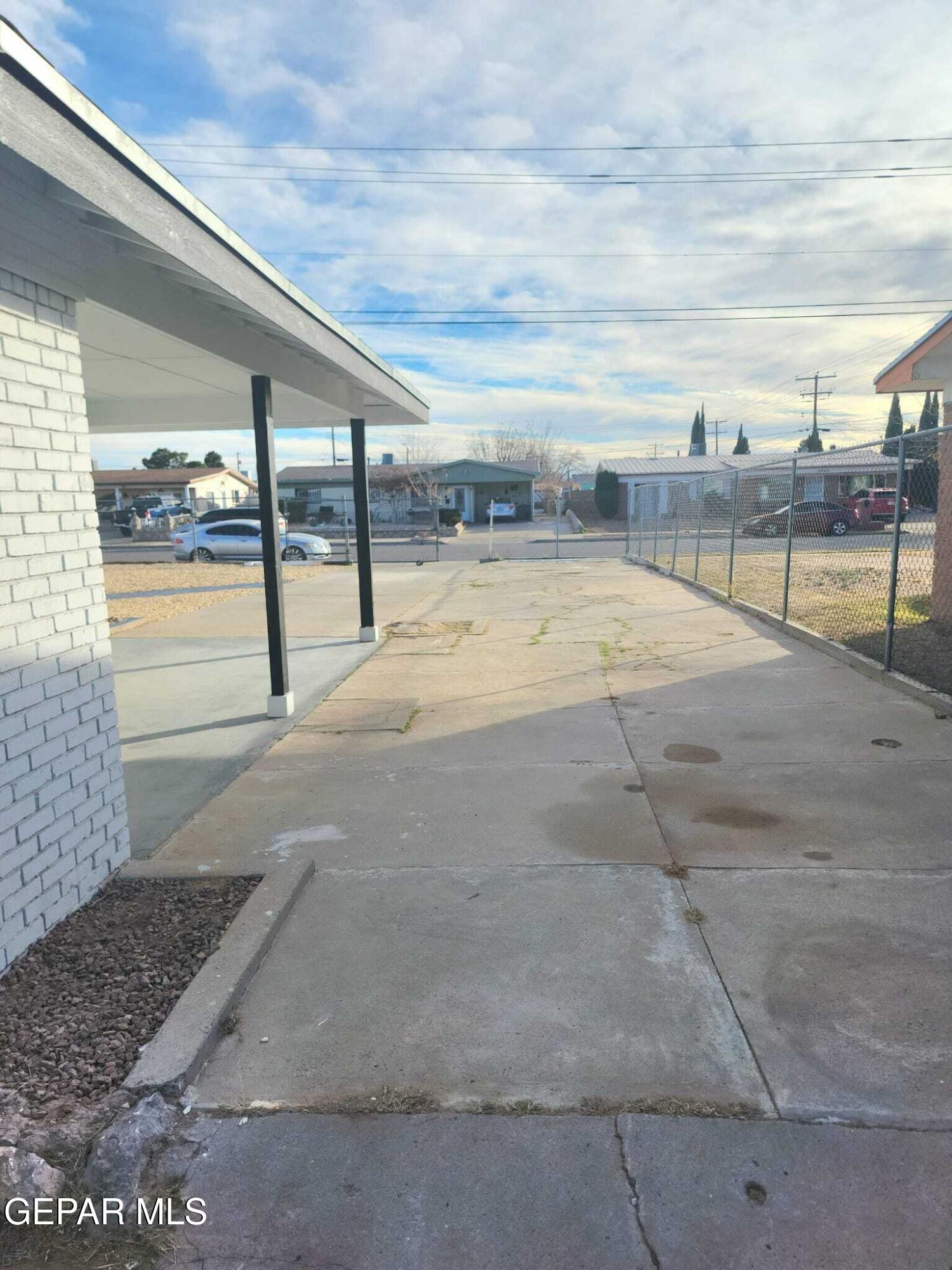 5845 Threadgill Avenue El Paso, TX 79924 - Photo 42 of 50 WhatsApp Image 2026-01-07 at 7.08.08 PM