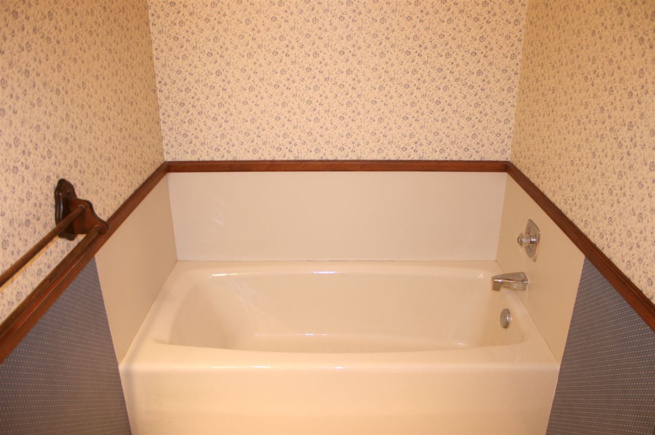 6314 North Piqua Road Decatur, IN 46733 - Photo 15 of 26