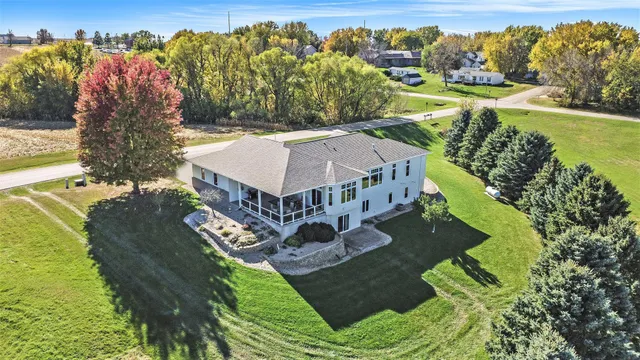 $499,900 | 505 East 2nd Avenue, Beaver Creek, MN 56116