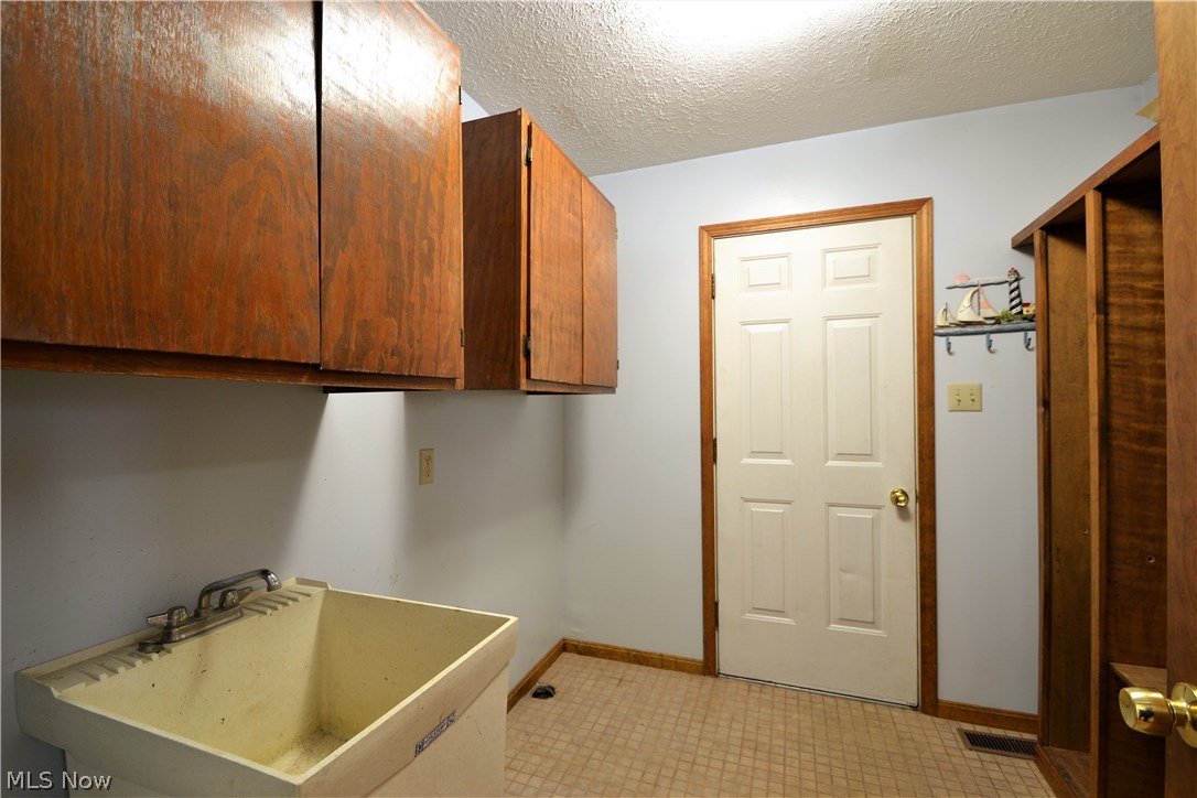 2680 Frost Road Mantua, OH 44255 - Photo 12 of 32 Gallery Image 12