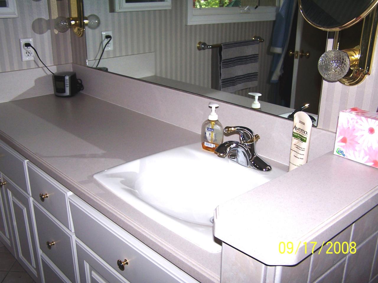 5130 Falcon Ridge Road Roanoke, VA 24018 - Photo 16 of 25 Bathroom