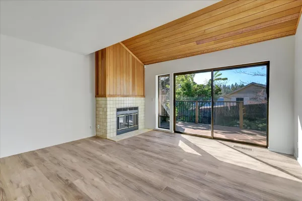 $325,000 | 111 Solar Drive, Grass Valley, CA 95945