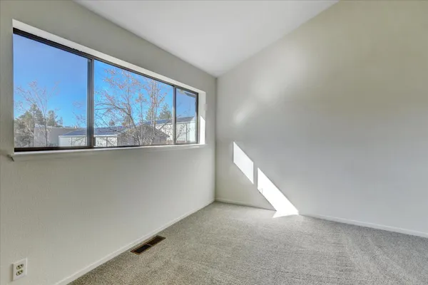 $325,000 | 111 Solar Drive, Grass Valley, CA 95945